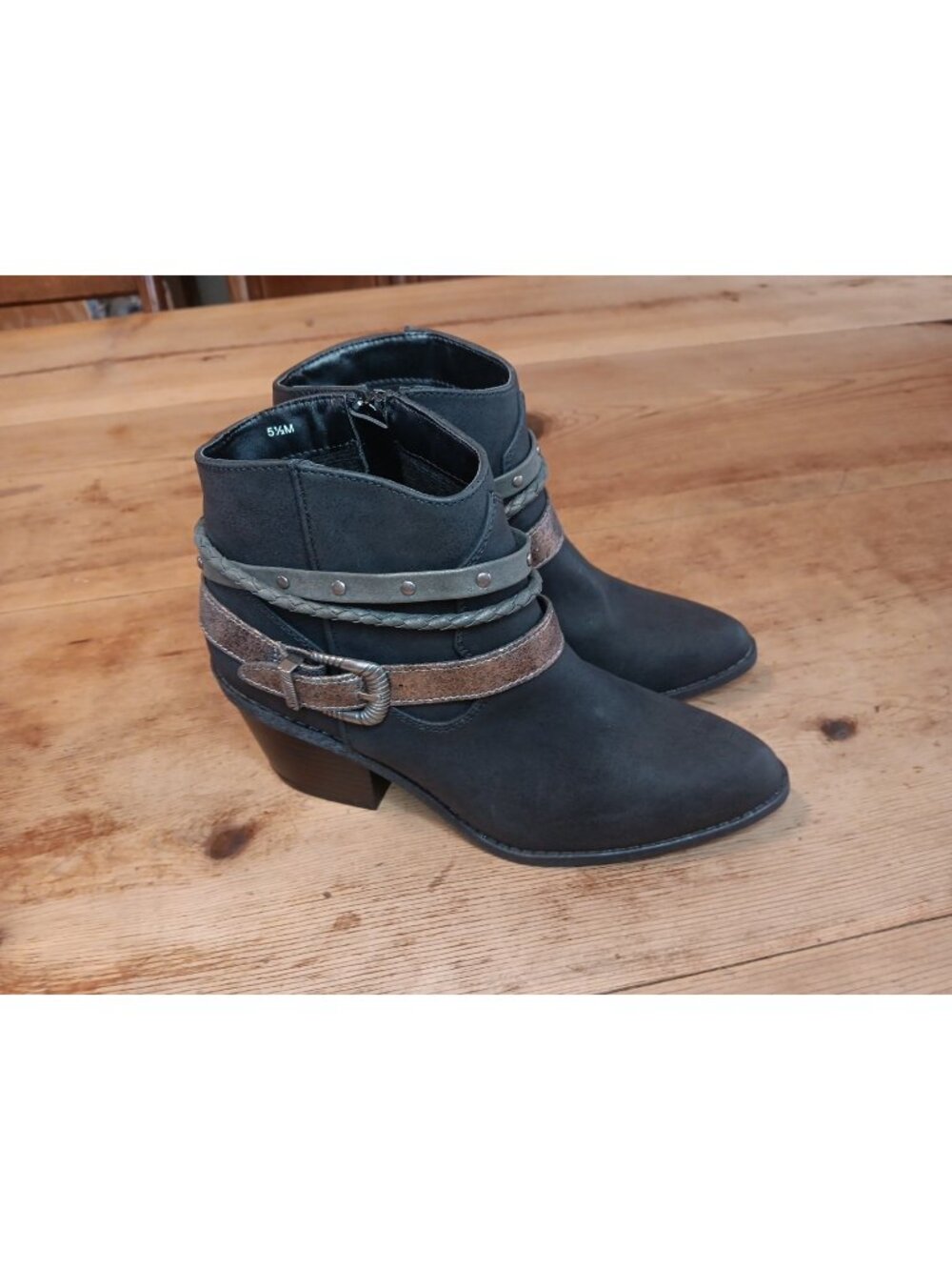 Jellypop Sune Ankle Boot Womens 5.5 M Western Studded Black Side Zip Pointed Toe
